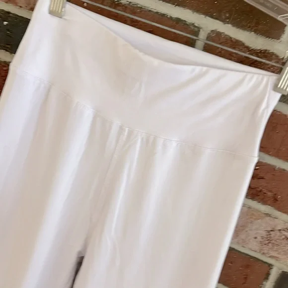 SNOW ANGEL White High Waisted Capri Ankle Leggings NWOT - Picture 6 of 7